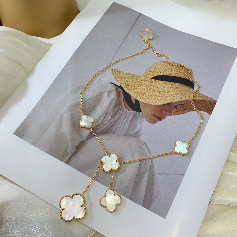 Magic Alhambra Six Pearls Motifs Clover Necklace