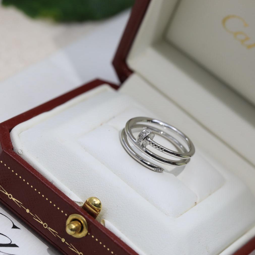 Juste Un Clou Diamond Ring