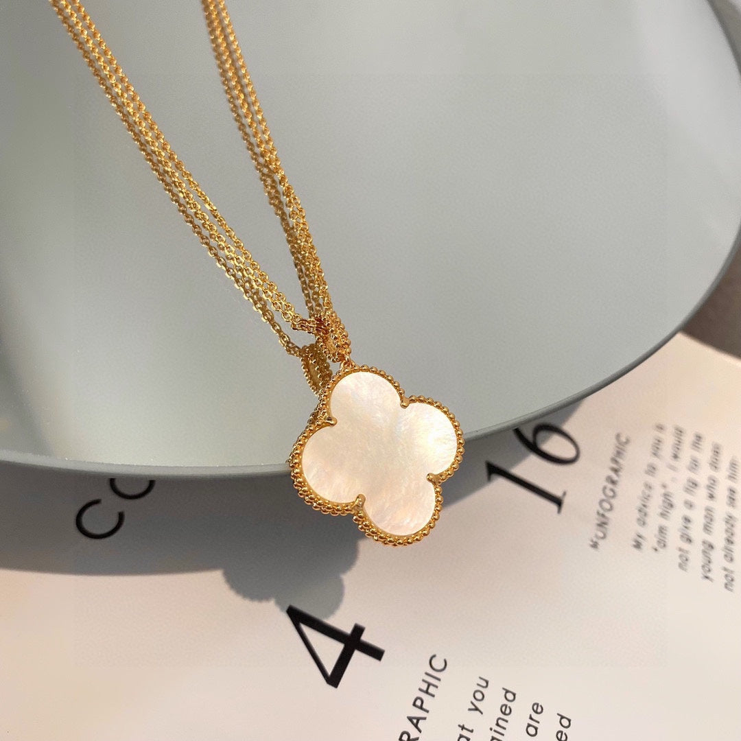 Magic Alhambra One Motif Pearl Necklace