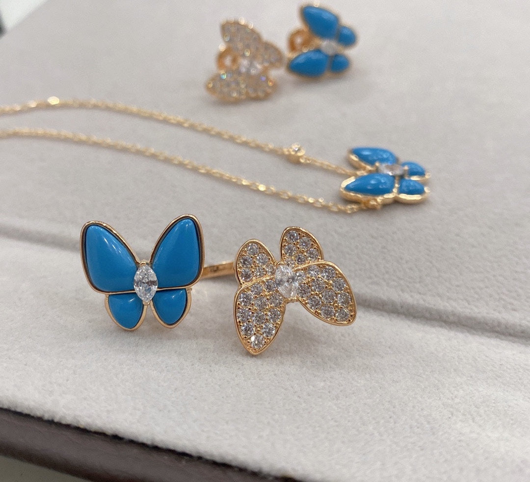 Two Butterfly Between the Finger Turquoise Ring