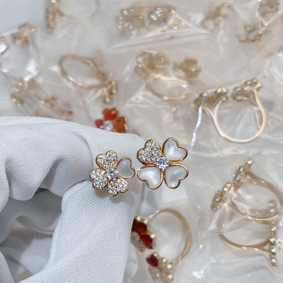 Cosmos Between the Finger Diamond Ring