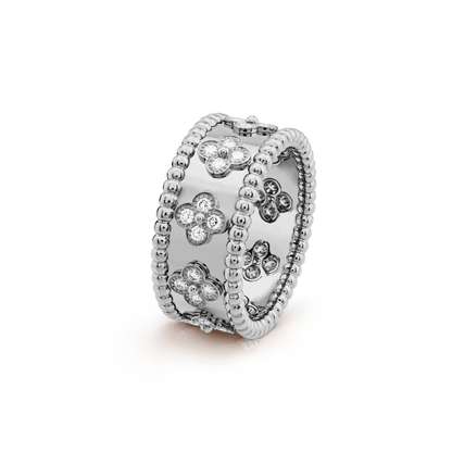 Perlée Clovers Ring, Medium Model