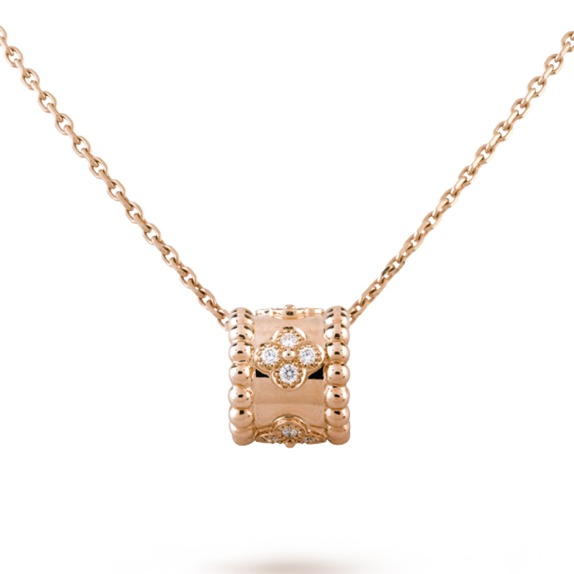 Perlée Clovers Pendant Necklace
