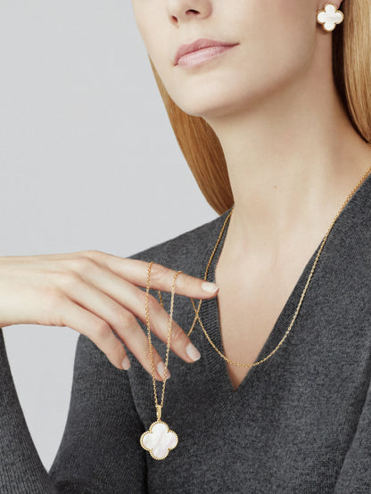 Magic Alhambra One Motif Pearl Necklace
