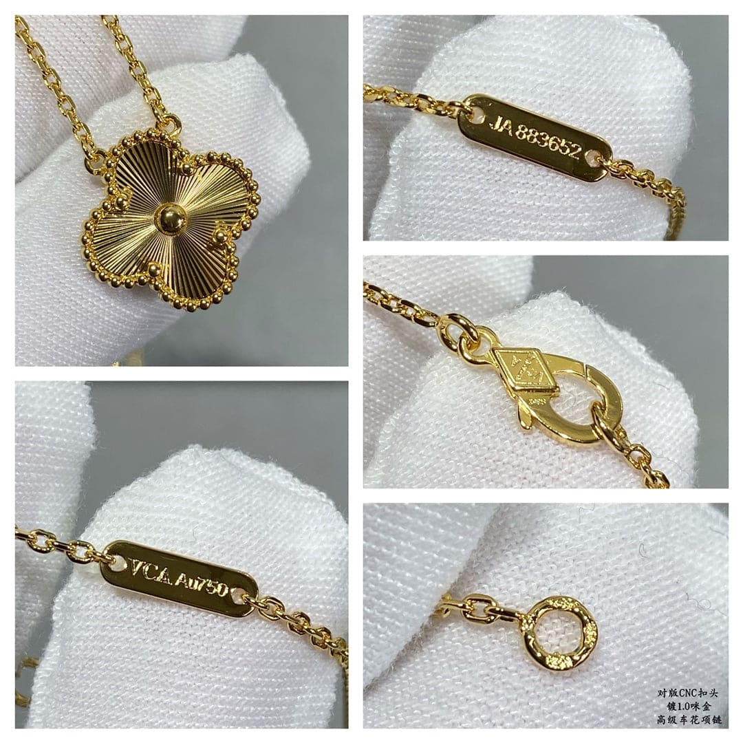 Vintage Alhambra Pendant Clover Necklace