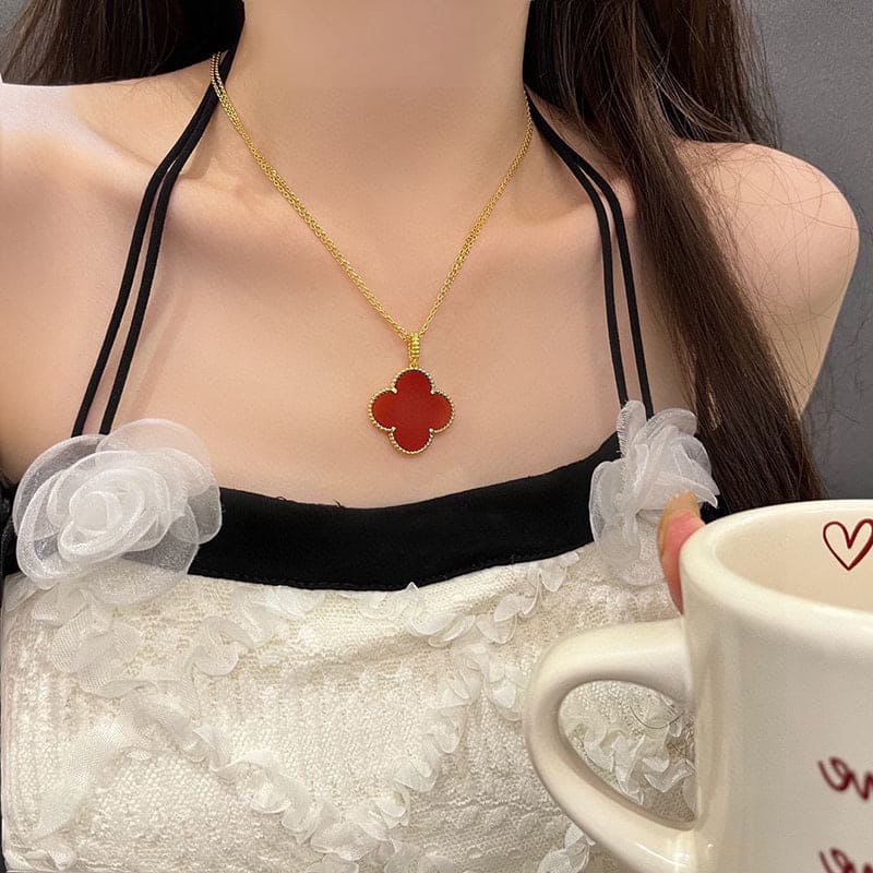 Magic Alhambra One Motifs Carnelian Clover Necklace