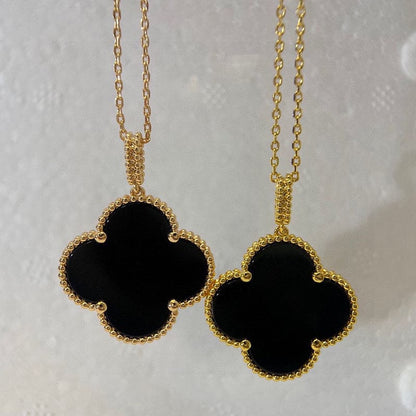 Magic Alhambra One Motifs Black Clover Necklace