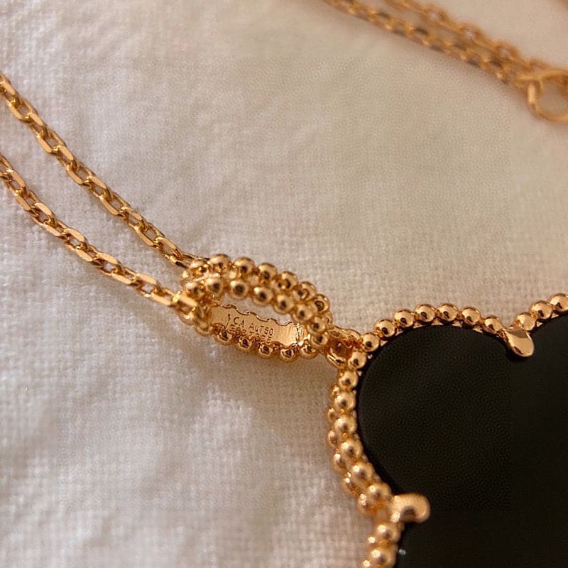 Magic Alhambra One Motifs Black Clover Necklace