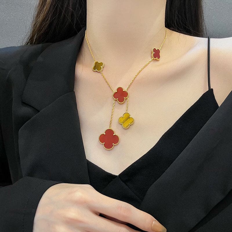 Magic Alhambra Six Motifs Carnelian Clover Necklace