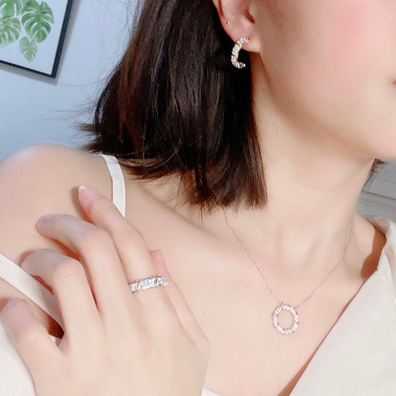 T Schlumberger Eighteen Stone Ring