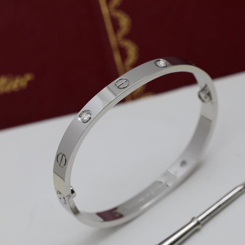 4 Diamonds Love Bracelet