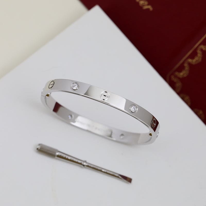 4 Diamonds Love Bracelet