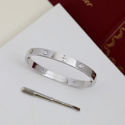4 Diamonds Love Bracelet