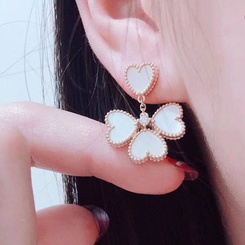 Sweet Alhambra Effeuillage Earrings