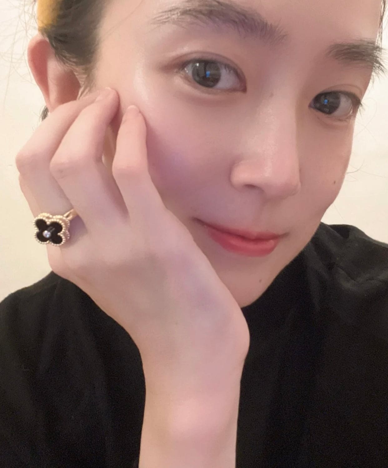 Vintage Alhambra Black Ring
