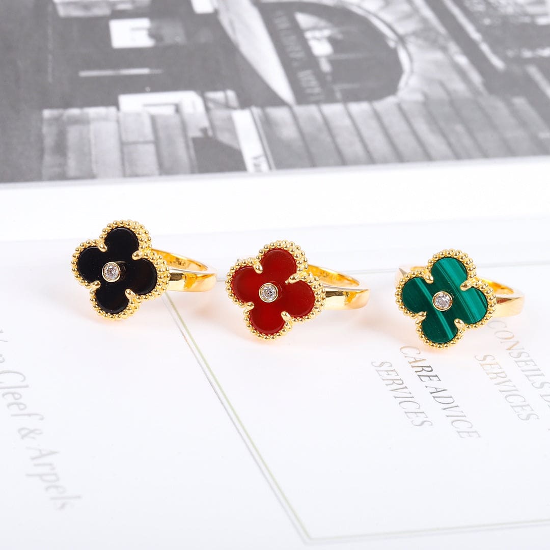 Vintage Alhambra Malachite Ring