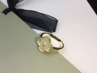 Vintage Alhambra Diamonds Ring