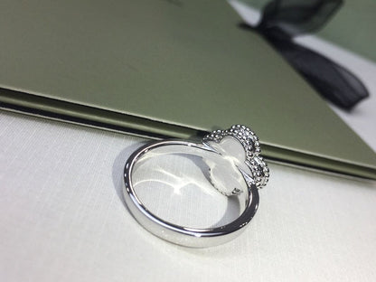 Vintage Alhambra Diamonds Ring