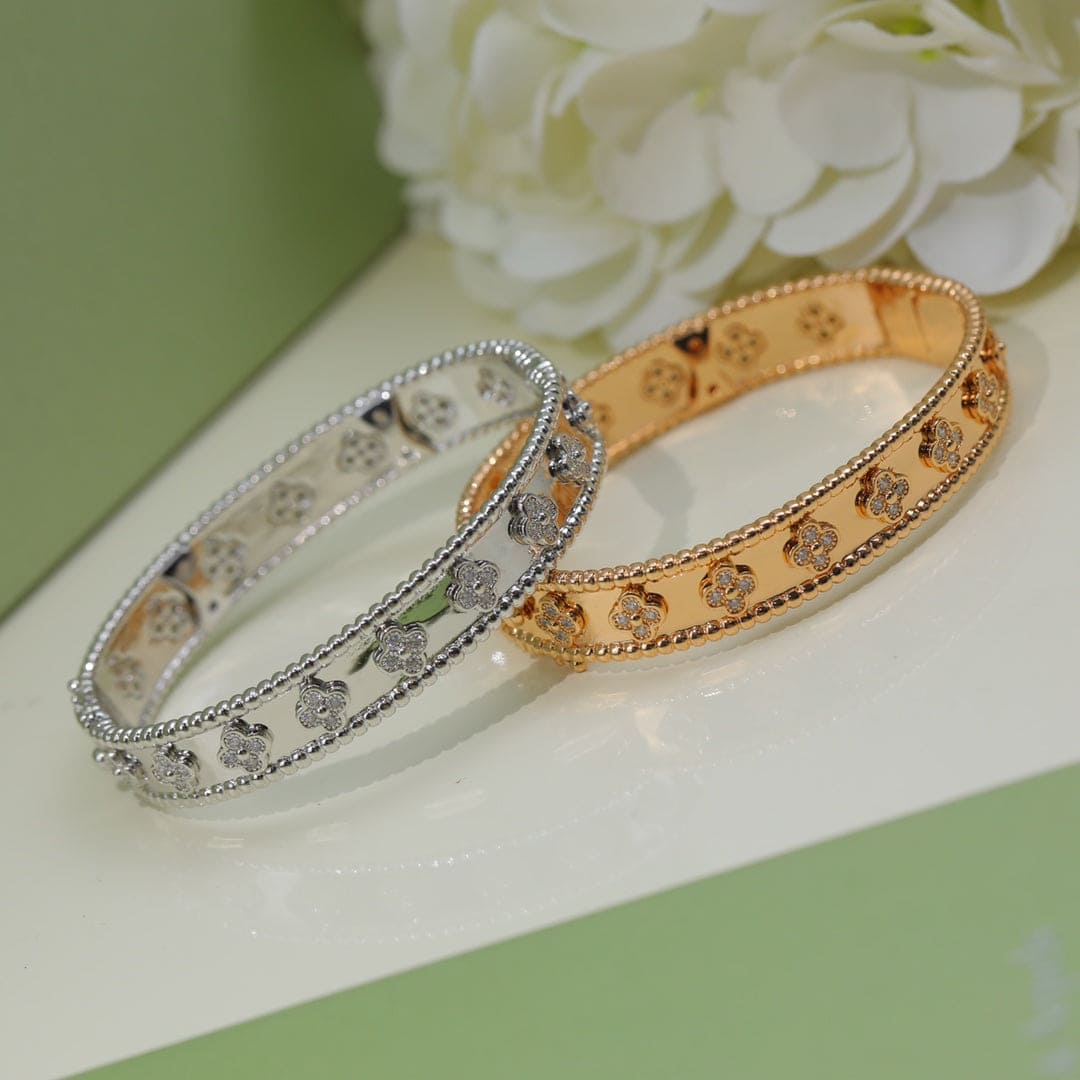 Perlée Clovers Bracelet
