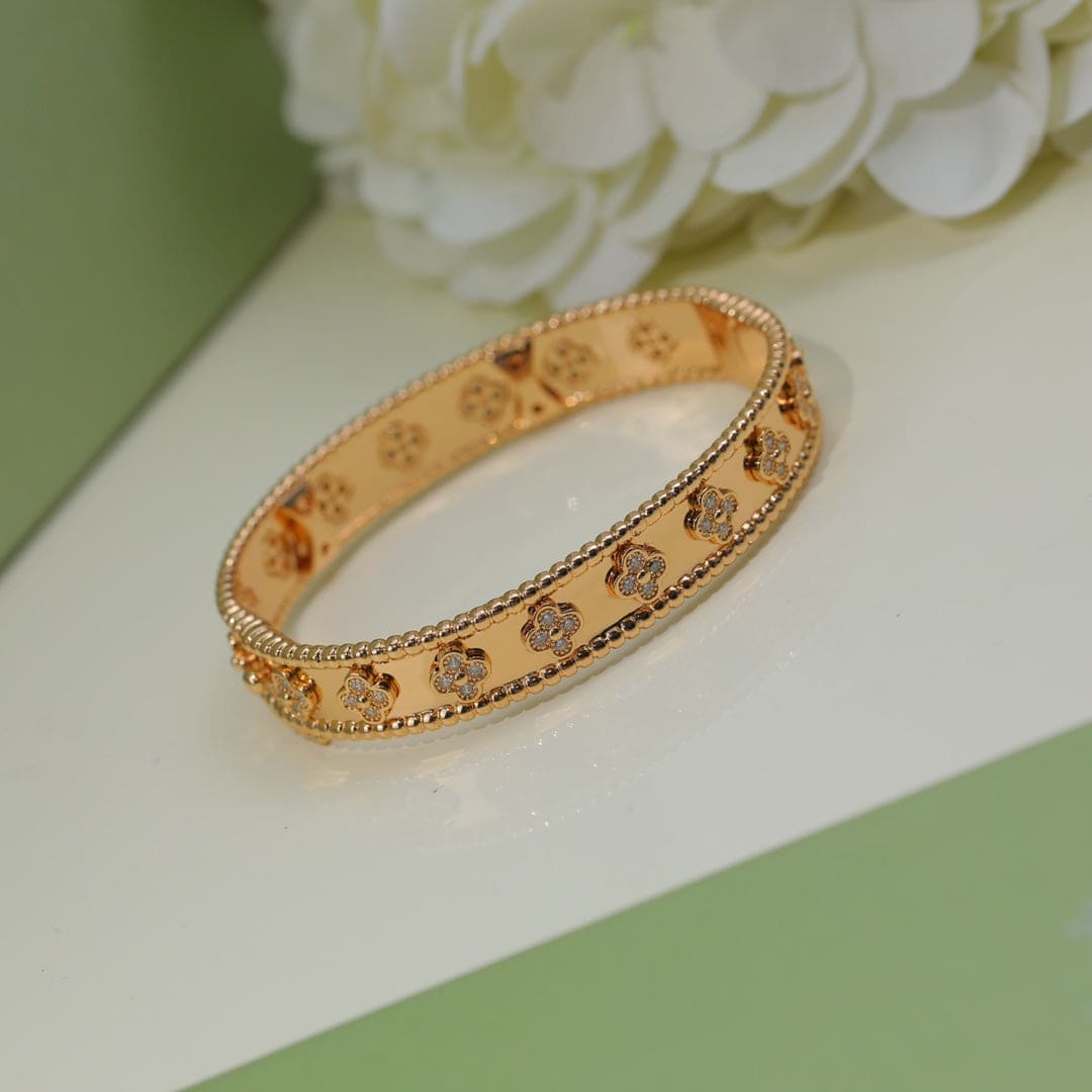 Perlée Clovers Bracelet