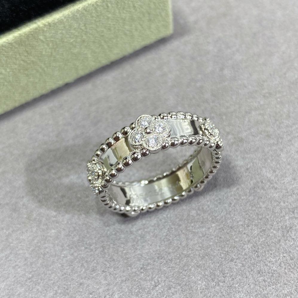 Perlée Diamond Ring Sweet Clovers