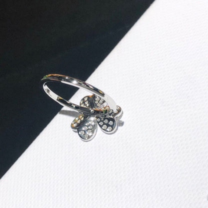 Frivole Ring