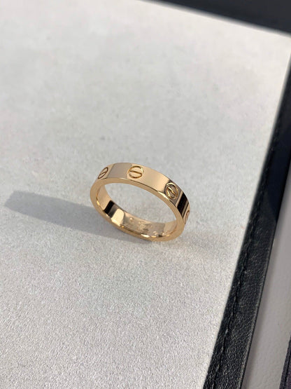 Love Wedding 4mm Ring