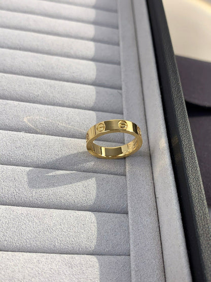 Love Wedding 4mm Ring