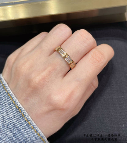 Love Diamond-Paved 2.6mm Ring
