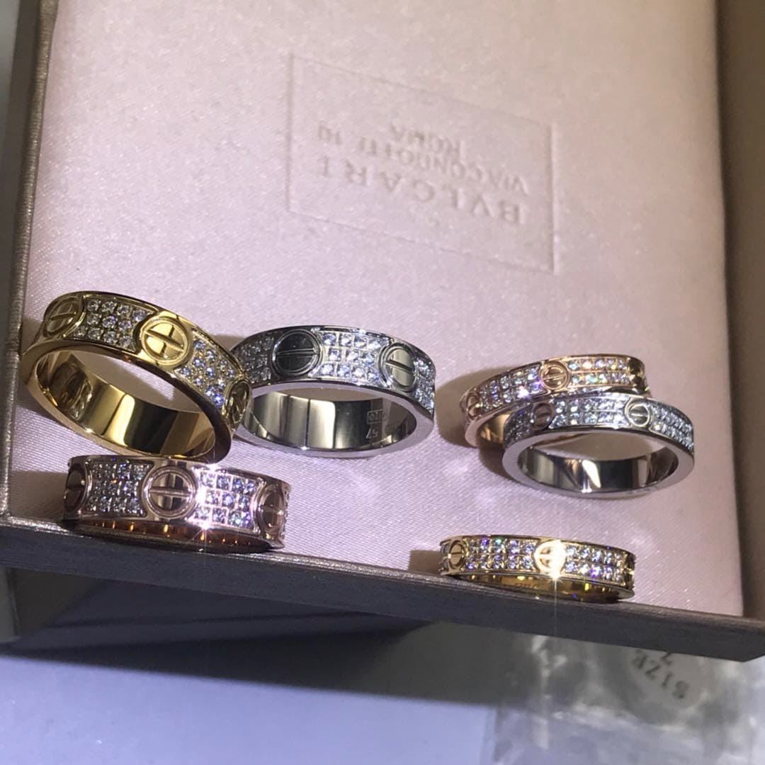 Love Diamond-Paved 5mm Ring