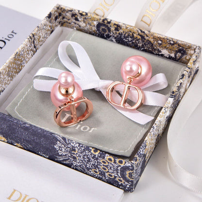 Tribales Pearl Earrings