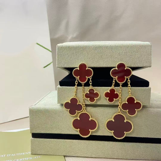 Magic Alhambra Four Motifs Carnelian Earrings