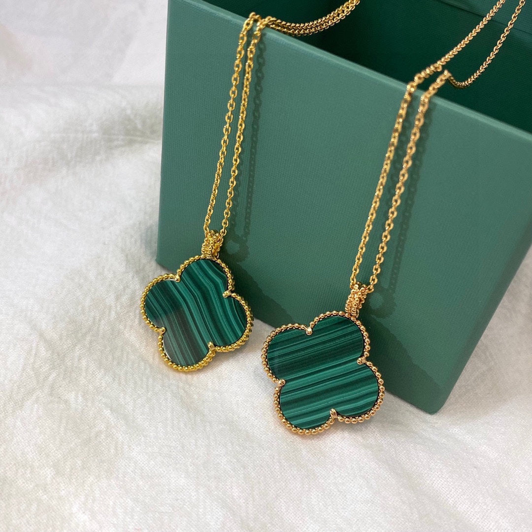 Magic Alhambra Malachite Necklace