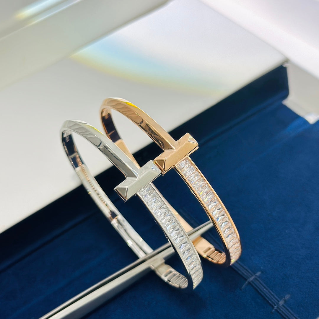 T1 Wide Diamond Hinged Bracelet