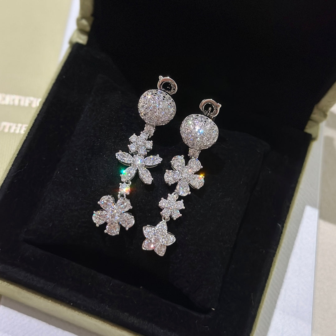 Folie Des Prés Earrings