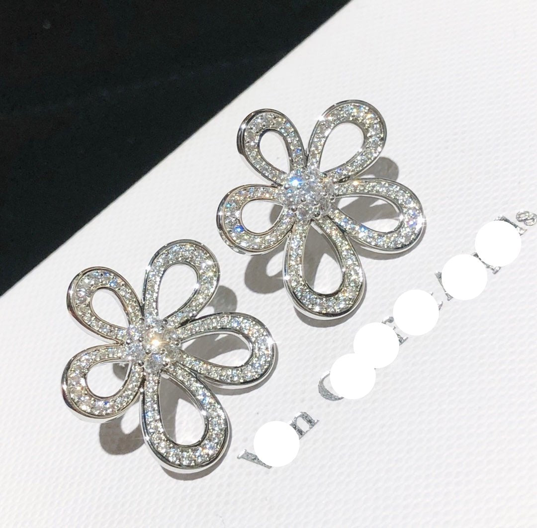 Flowerlace Earrings