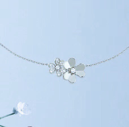 Frivole Clover Necklace