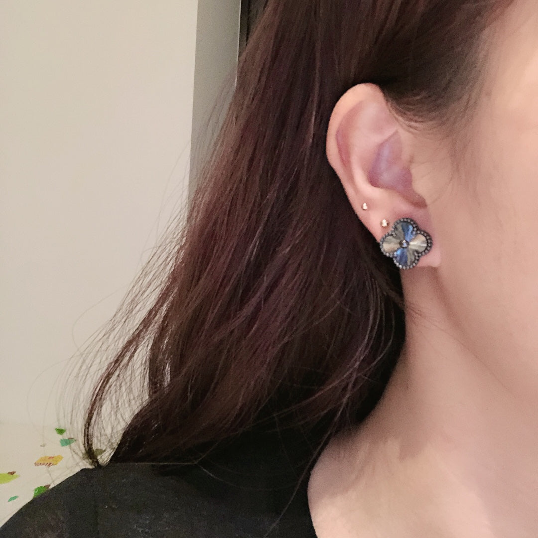 Vintage Alhambra Black Earrings