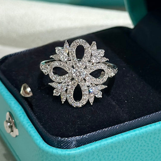T Vinatge Flower Ring