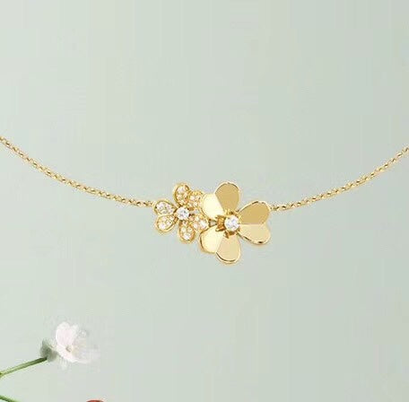 Frivole Clover Necklace
