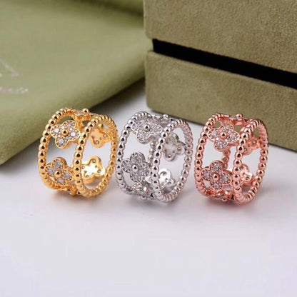 Perlée Clovers Ring