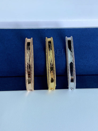 Perlée Signature Bracelet