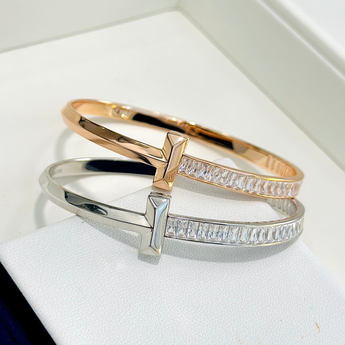 T1 Wide Diamond Hinged Bracelet