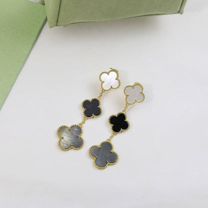 Magic Alhambra Three Pearls Motifs Earrings