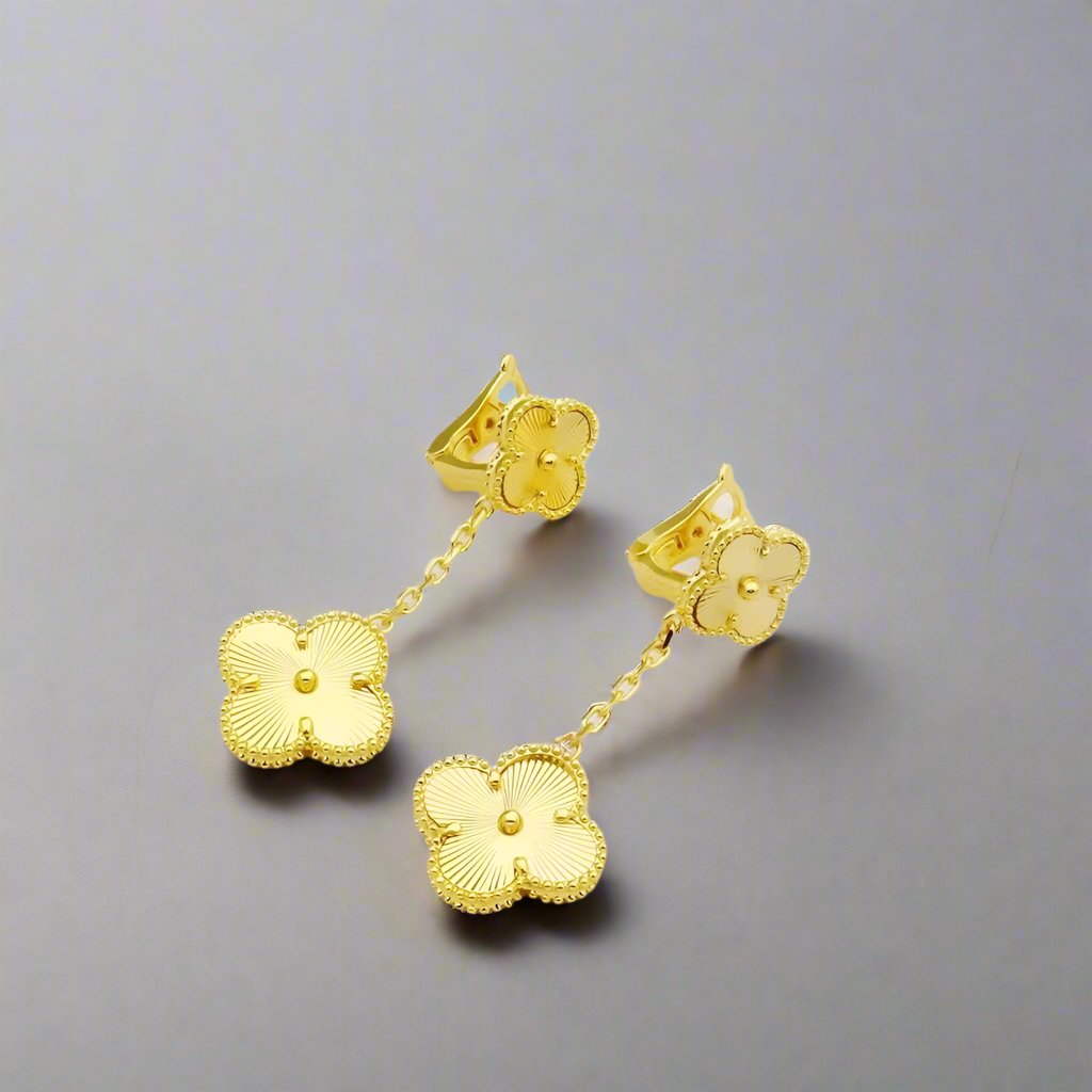 Magic Alhambra Earclips Earrings