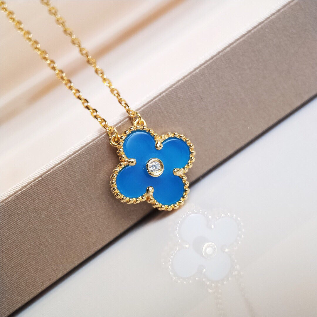 Vintage Alhambra Agent Clover Necklace
