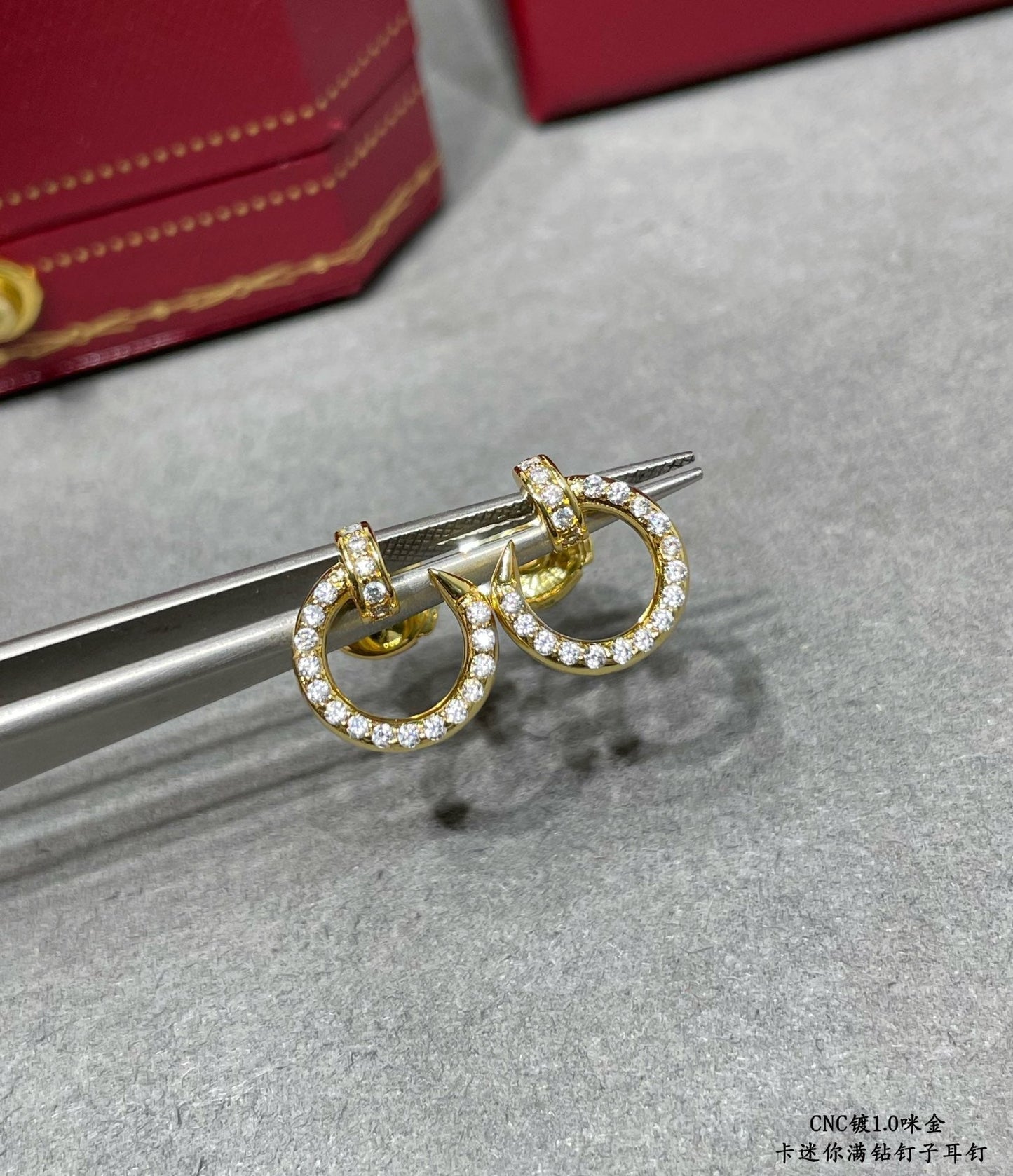 Juste Un Clou Diamonds Earrings