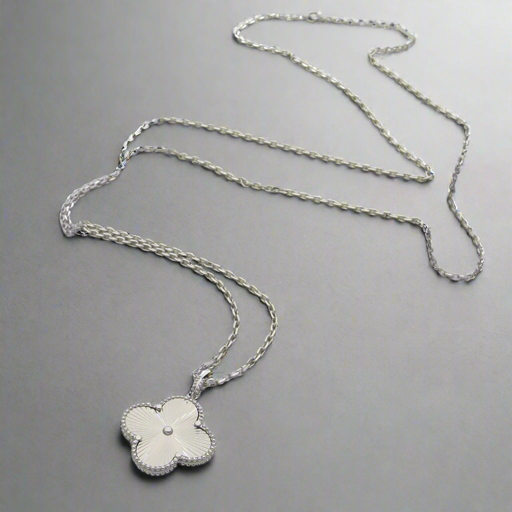Magic Alhambra Necklace