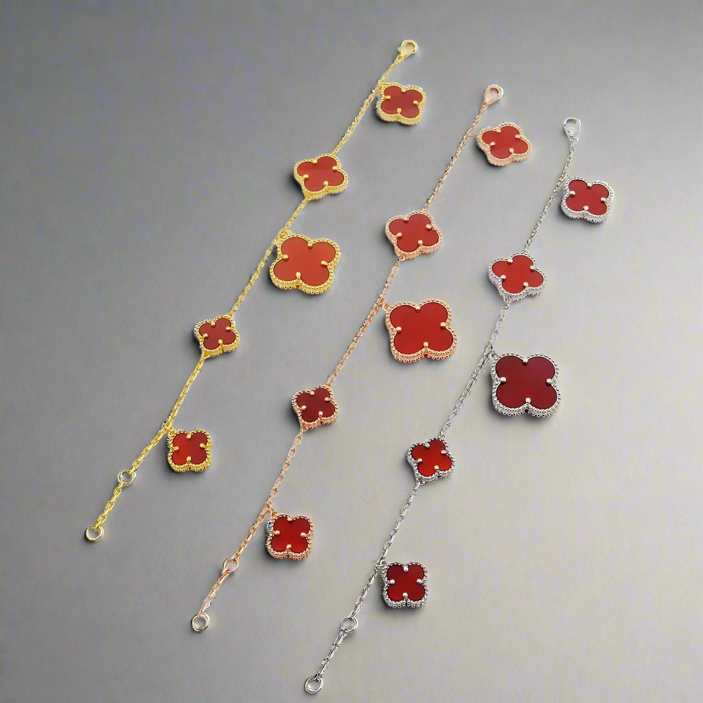 Magic Alhambra Five Carnelian Motifs Clover Bracelet