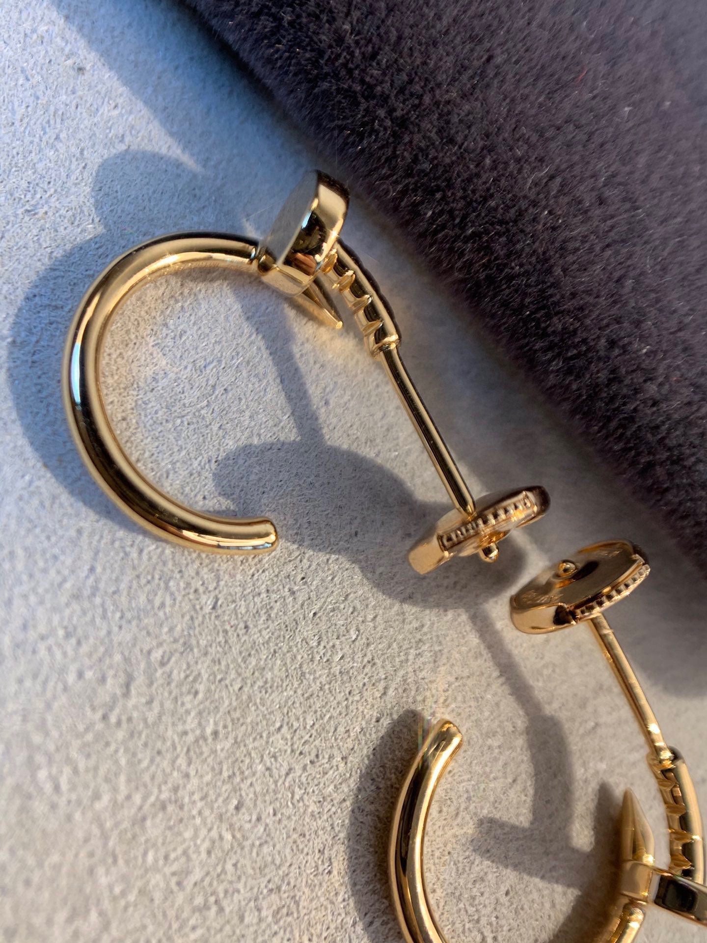 Juste Un Clou Earrings